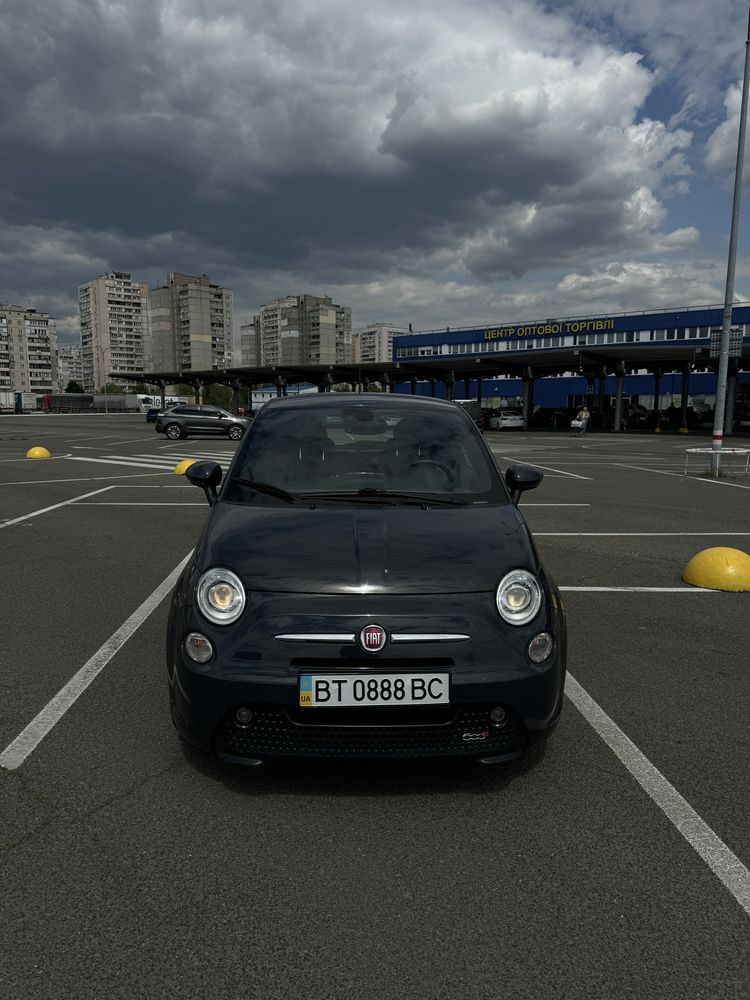 Продам fiat 500e