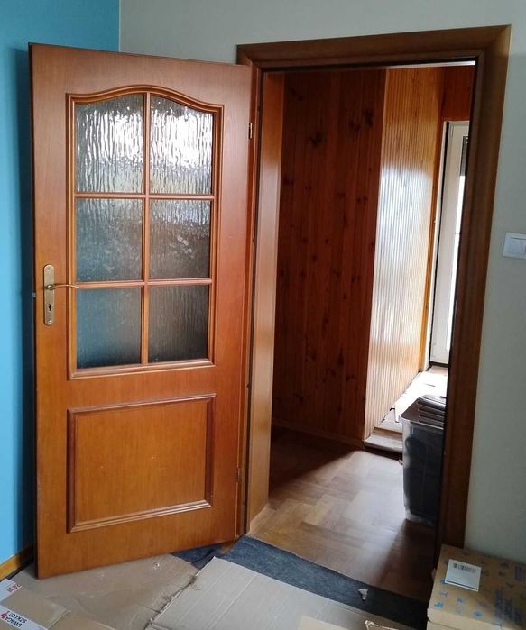 Drzwi wewnętrzne drewniane – 9 szt.