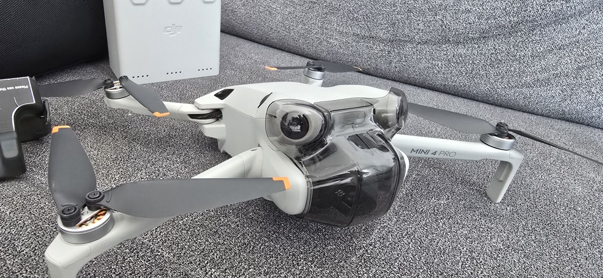 Dji Mini 4 pro Fly Combo