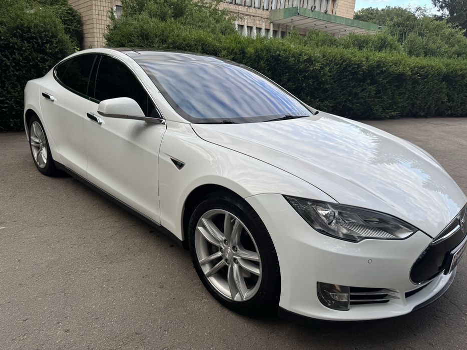 Tesla Model S 85 Kw без дтп