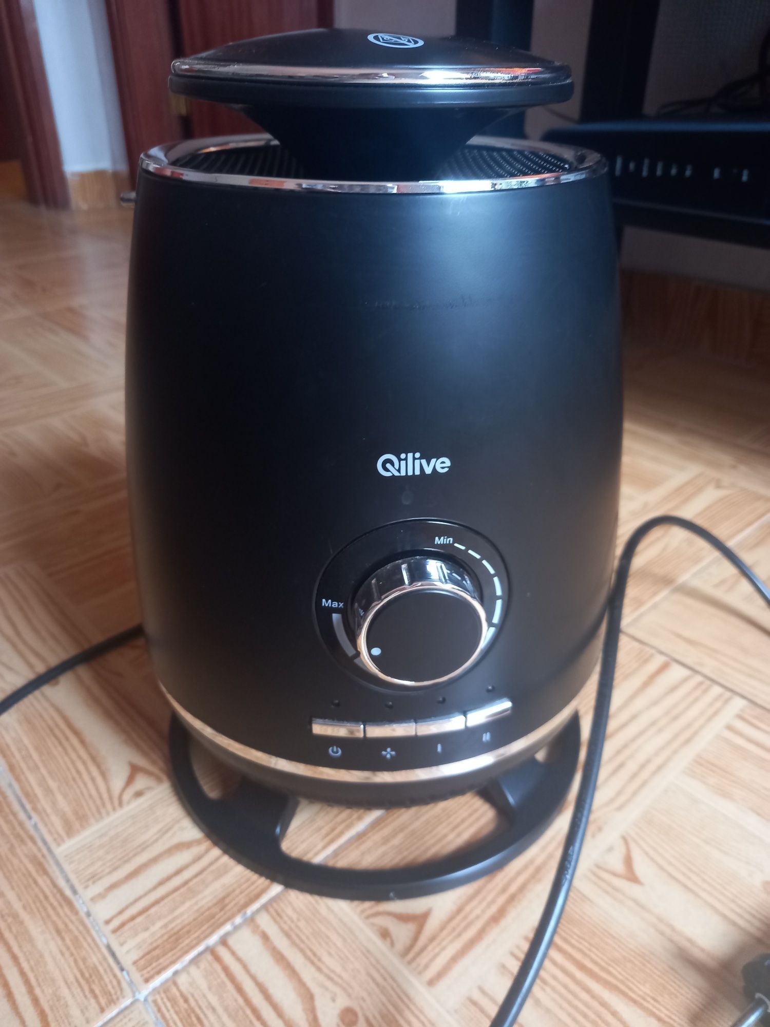Aquecedor. Ar quente / Frio