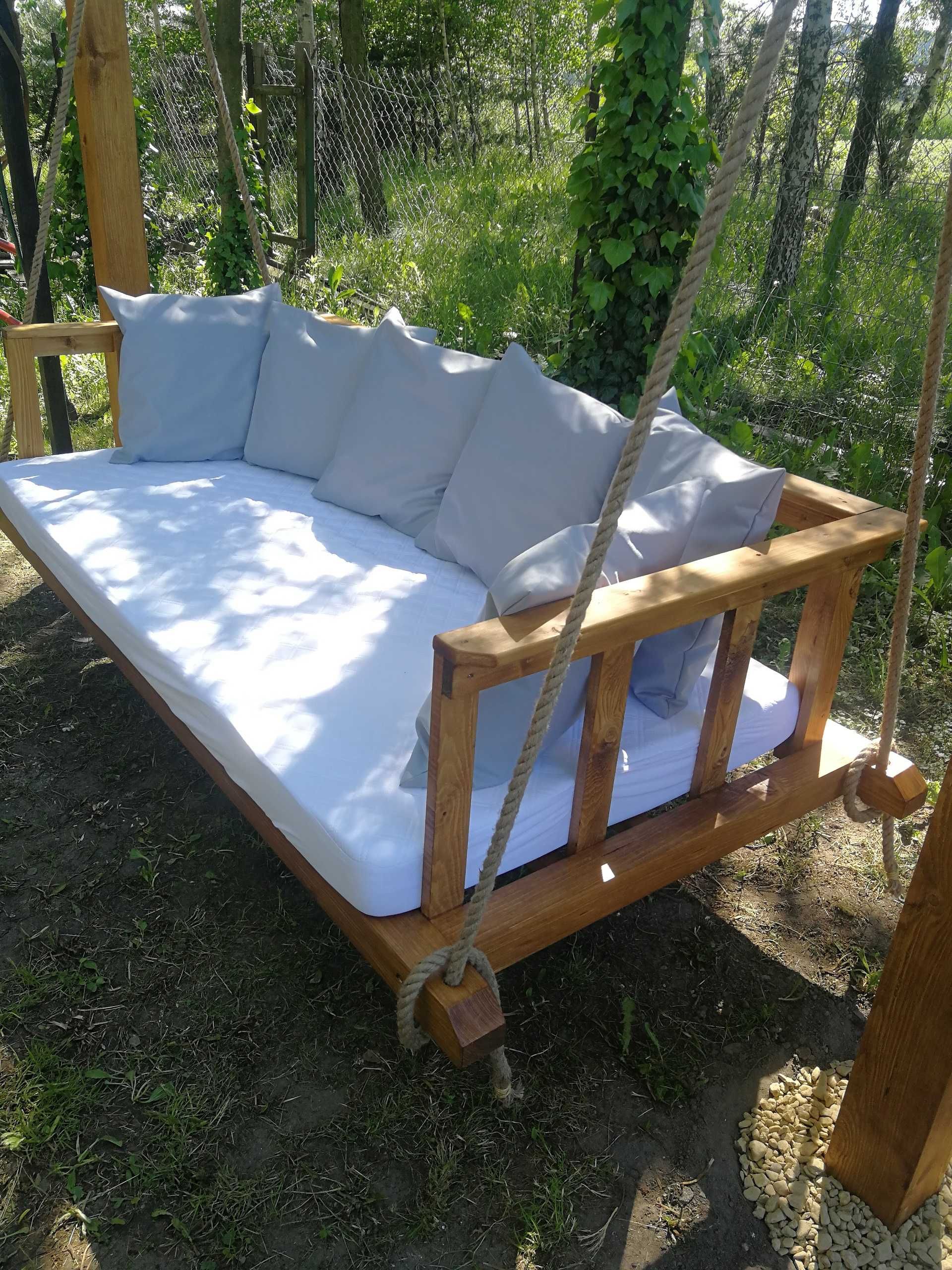 Huśtawka ogrodowa, łóżko ogrodowe, bujanka, pergola, trejaż.