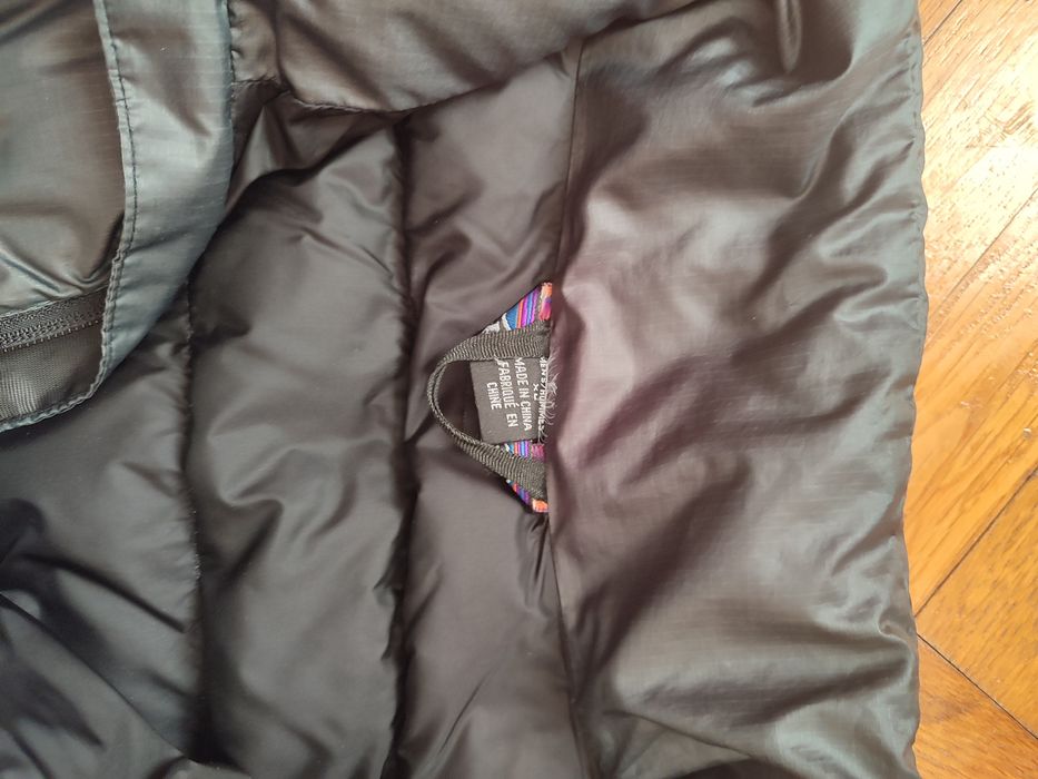 Пухова безрукавка( жилетка) від Patagonia