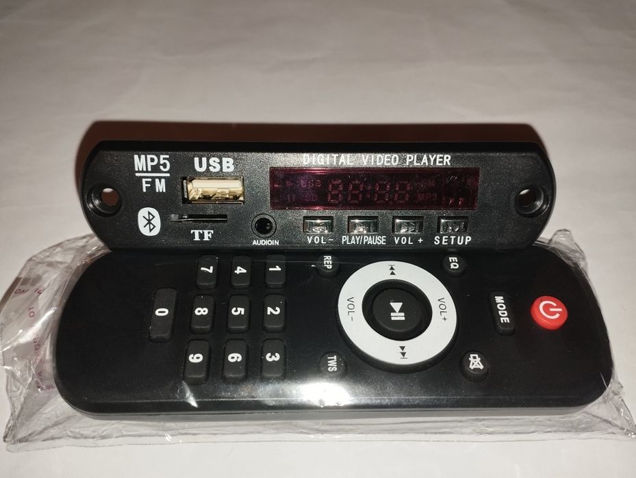 MP5 плеер MP4 видео FM радио USB microSD 5-12В Bluetooth