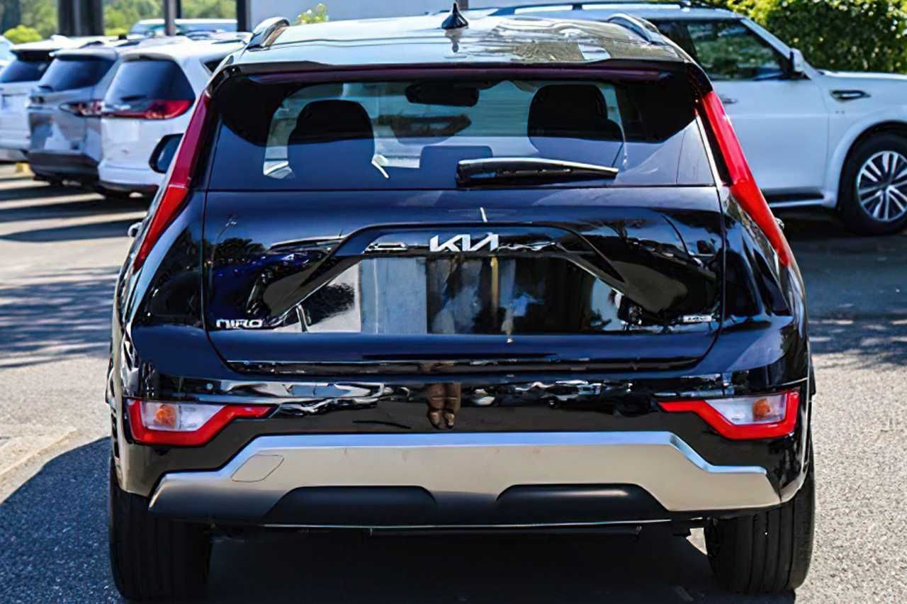 Kia Niro EX Touring 2024