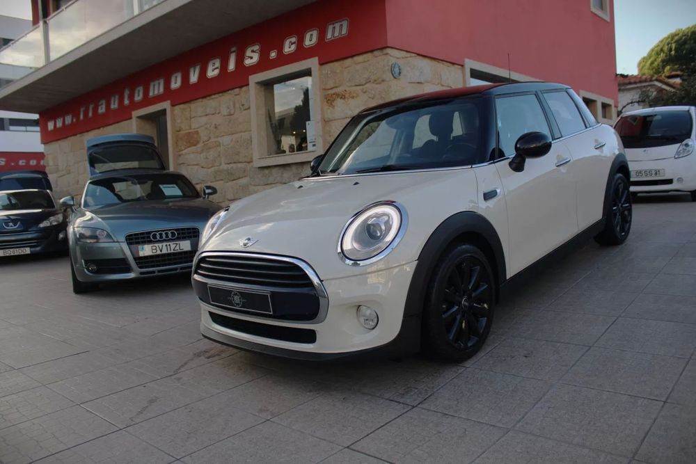 MINI 5 Portas Cooper D Auto