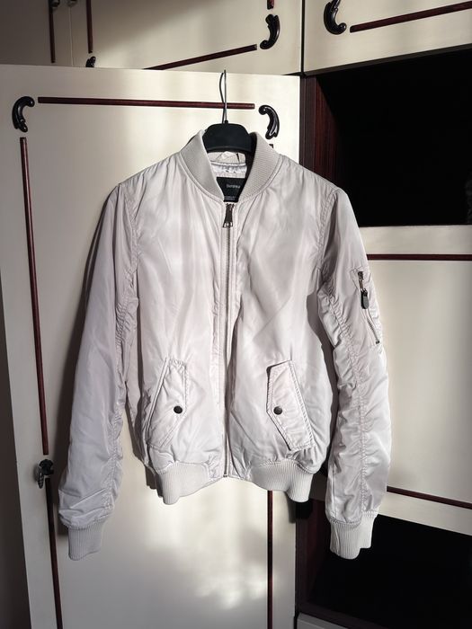 Kurtka bomberka Bershka, rozmiar XS