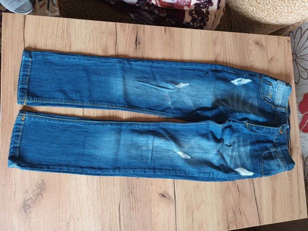 Spodnie jeans 128-134
