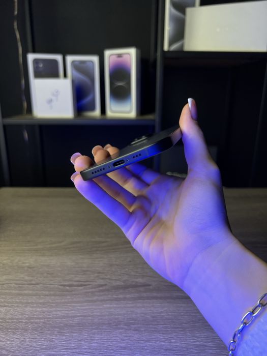 iPhone 15 128 Gb з гарантованим подарунком AirPods Pro 2