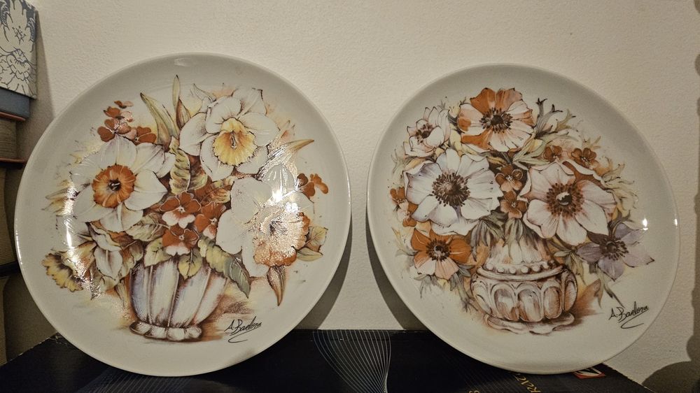 Dois Pratos Porcelana D Arte Limonges, Decorados à Mão