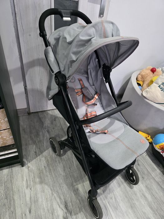 Sprzedam spacerówk cybex bezzy zakupiona 4 miesiące temu