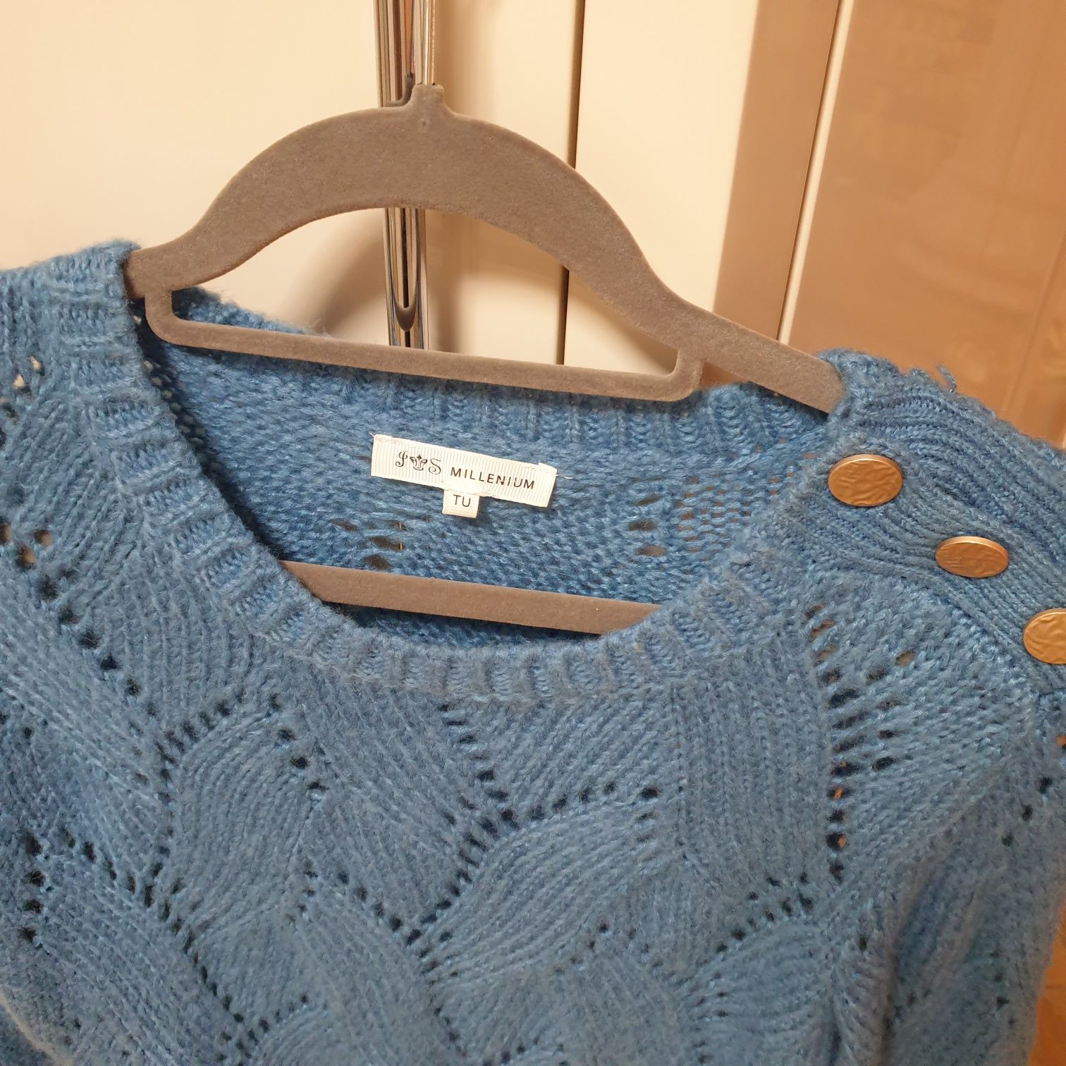 Sweter niebieski ażurowy 38 M