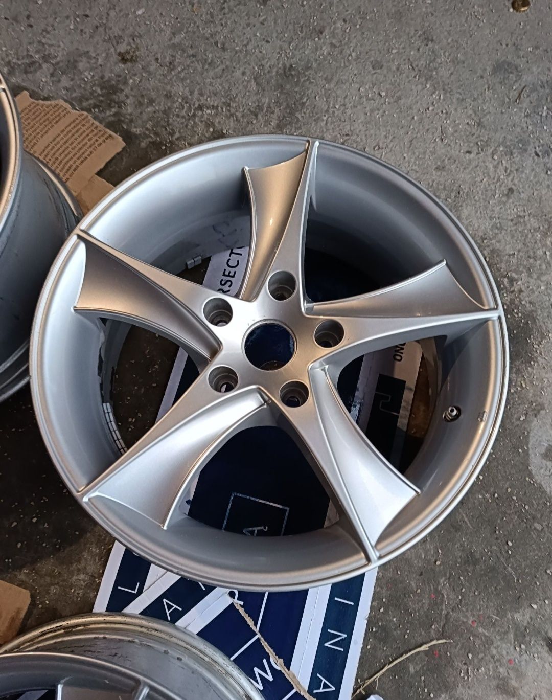 Felgi 5x127 18 cali Jeep Dodge Fiat itp.