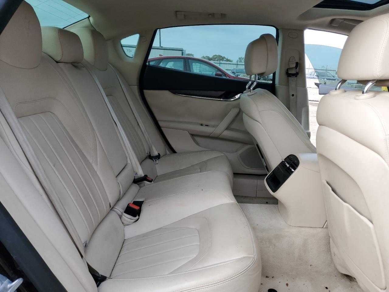 Maserati Quattroporte 3.0 Q4 z 2014 roku, model USA.