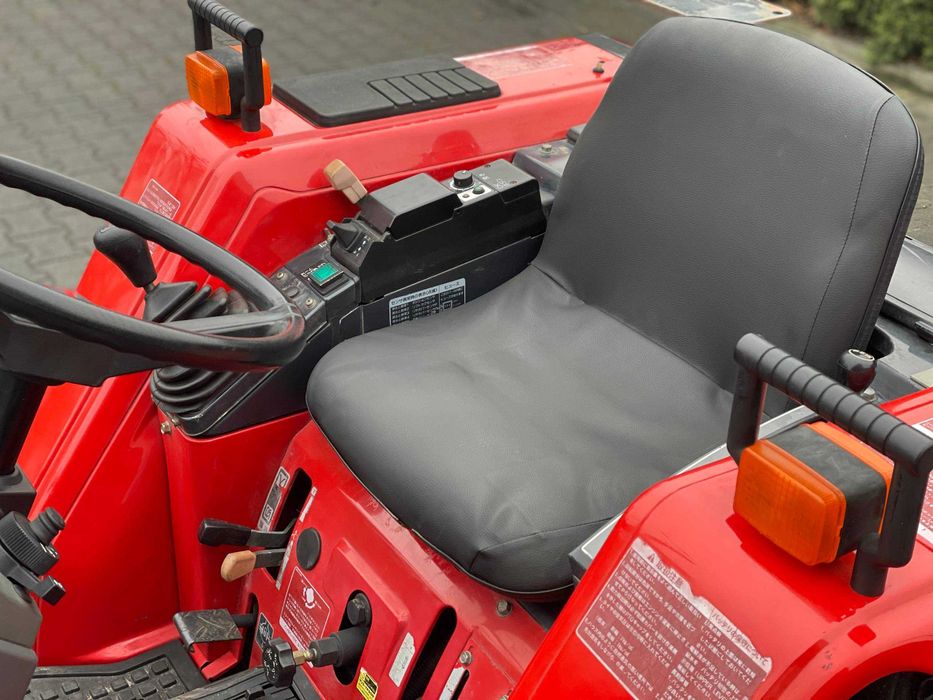 Yanmar F215 Японський Міні-Трактор