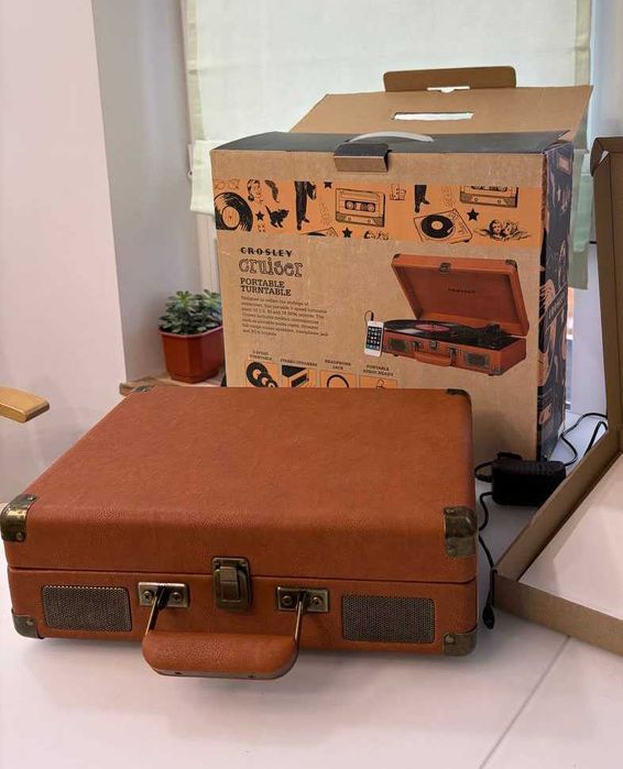 Вініловий програвач Crosley Cruiser новий