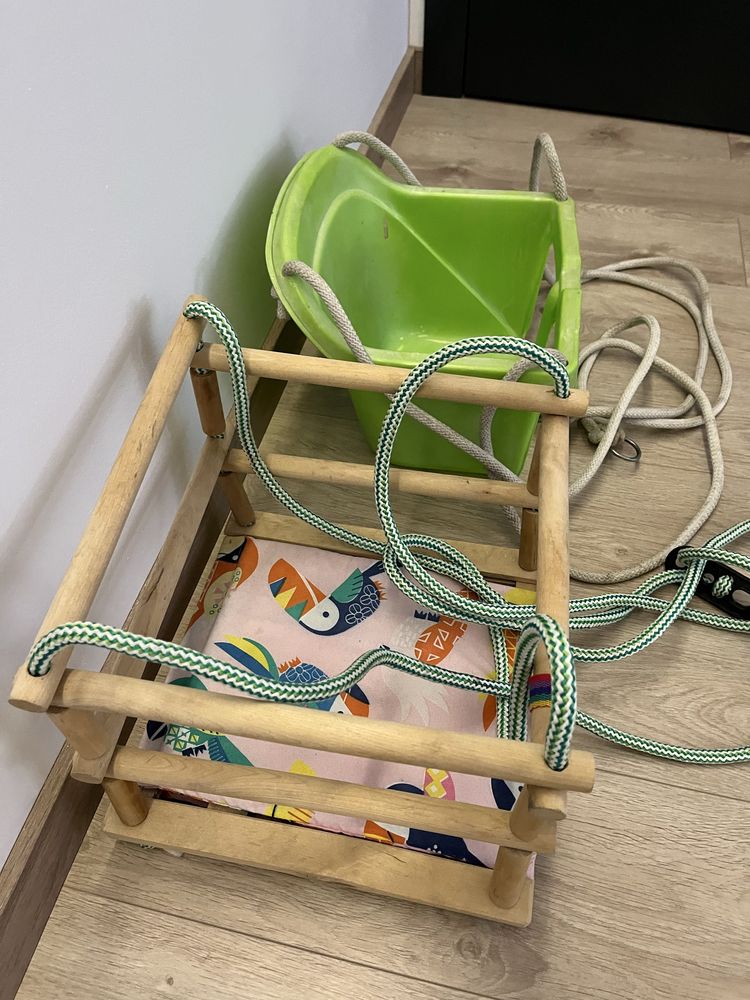 Zestaw huśtawka dla dzieci plastikowa MOCHTOYS  i drewniana