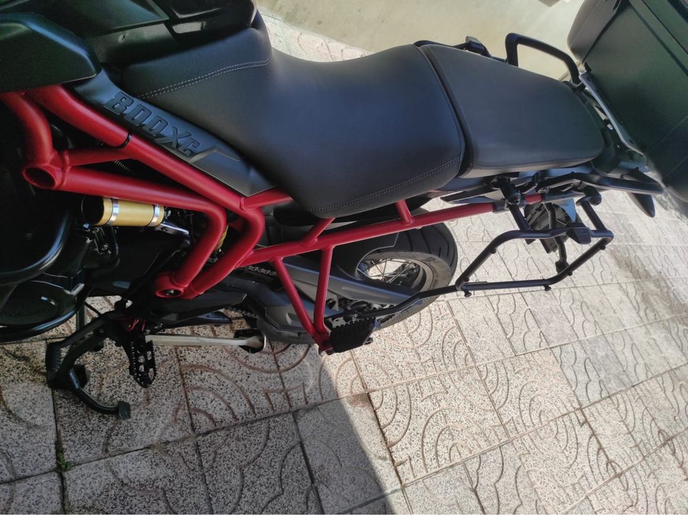 Triumph tiger 800