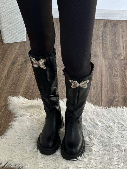 Жіночі зимові чобітки