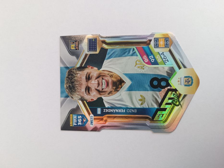 Karta piłkarska Jewel 11 Elite Cut Enzo Fernandez - Adrenalyn 2026