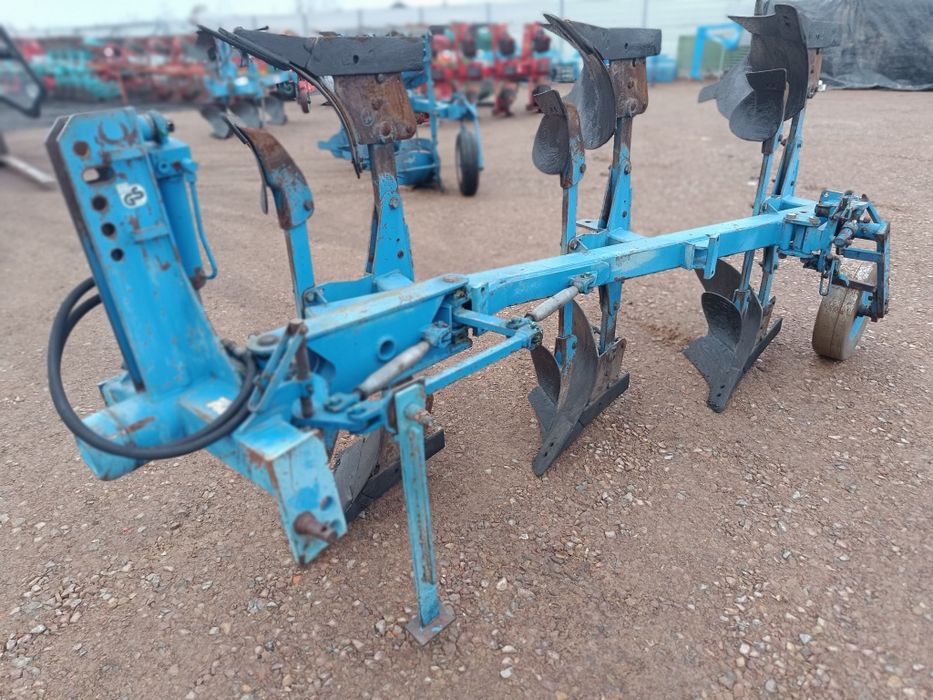 Pług obrotowy 3 skibowy Frost Mosel