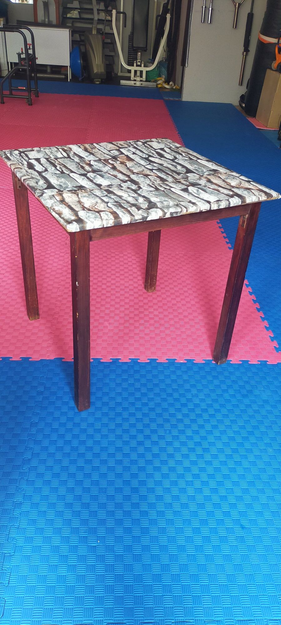 Vende-se material de estética, cabeleireiro,barbeiro, mesa