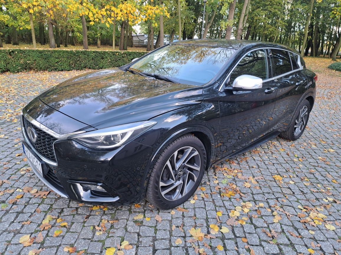 INFINITI Q30 sprzedam