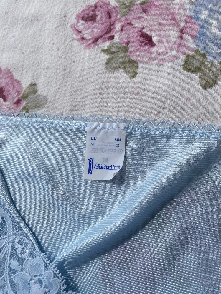 Niebieski top na ramiączka L 40 XL 42 coquette śliski
