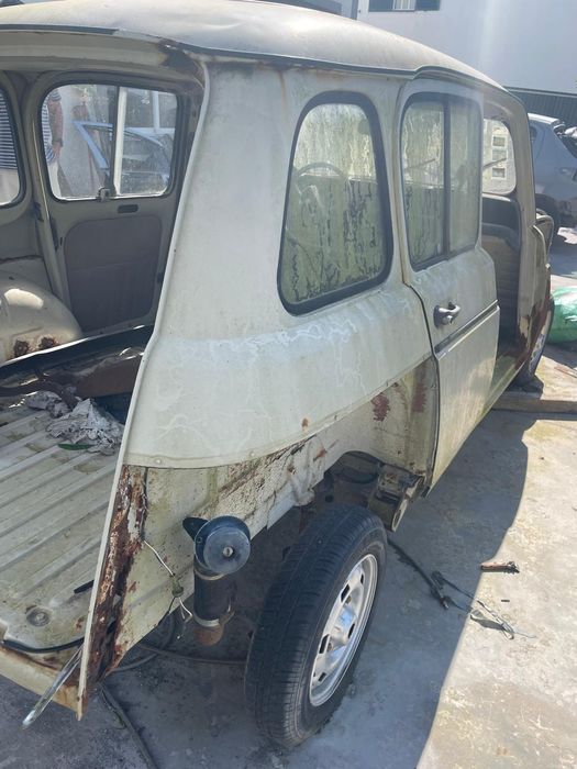 Projeto inacabado - Renault 4L