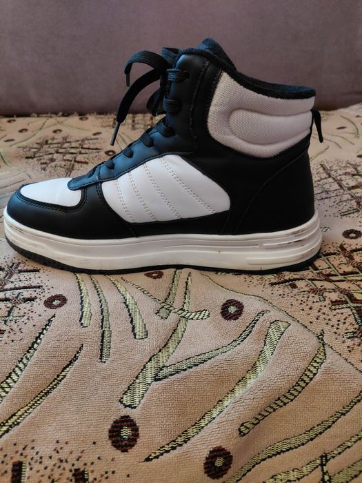 Чоловічі зимові кросівки