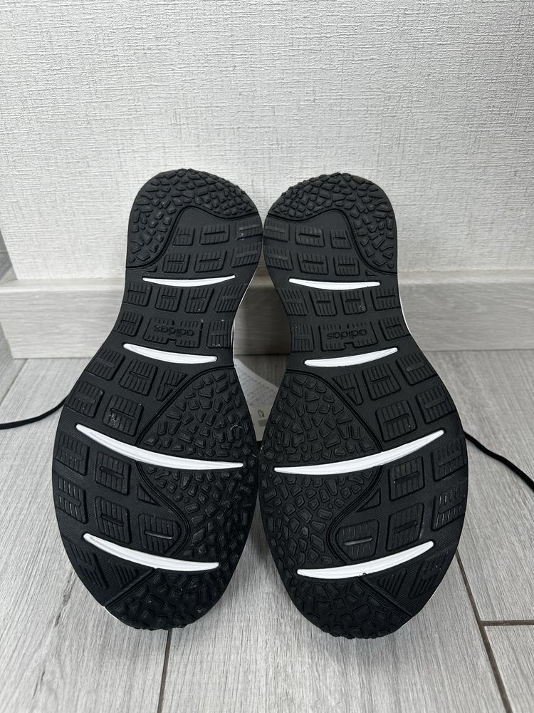 Кросівки Adidas Showtheway 2.0
