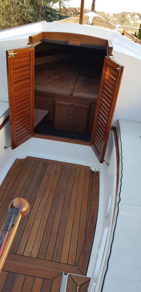 Sprzedam łódź elektryczną marki Viva Pestige Cabin 610