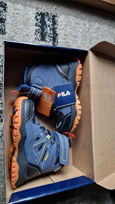 Nowe buty dziecięce zimowe FILA 26