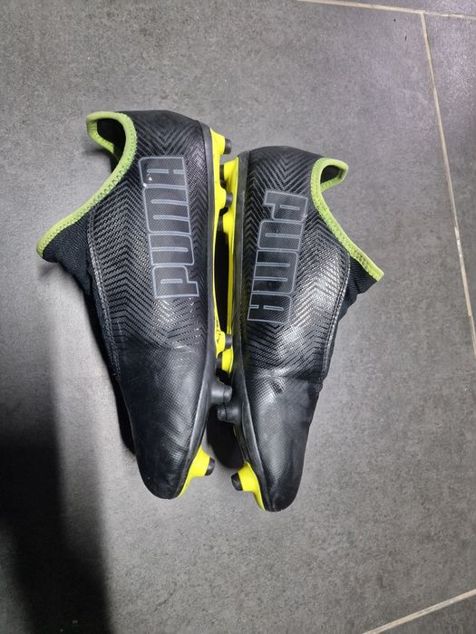 Chuteiras Puma tamanho 42.5 como novas