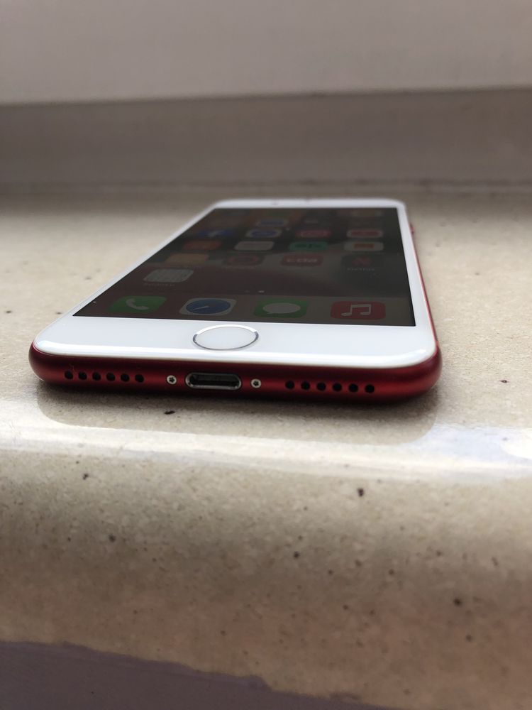 Sprzedam/zamienie Iphone 7 128GB product RED! Stan BDB