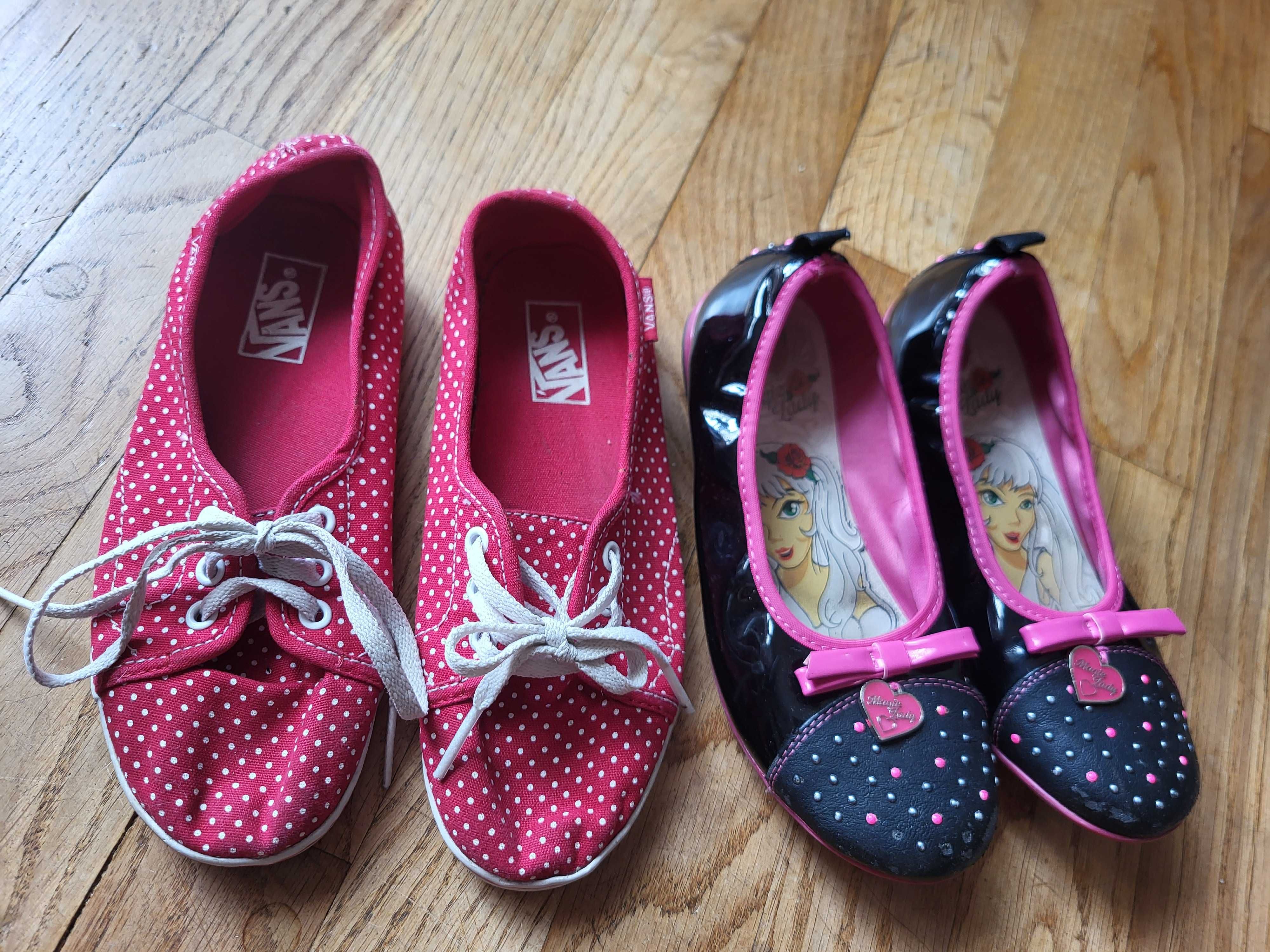 Dwie pary butów vans 31,5 i pantofle 32