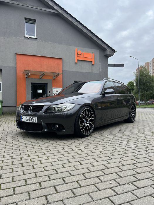 BMW E91 320d CENA na kołach 17”