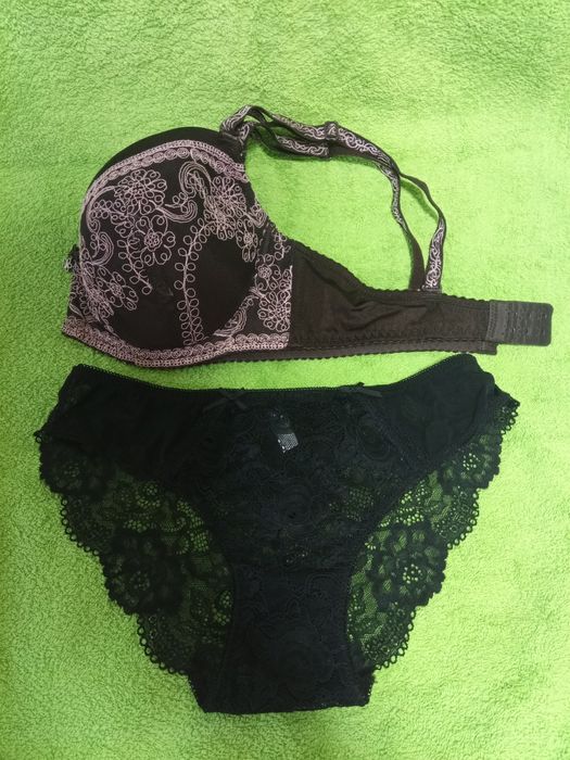 Продам  бюст Lany moda та трусики