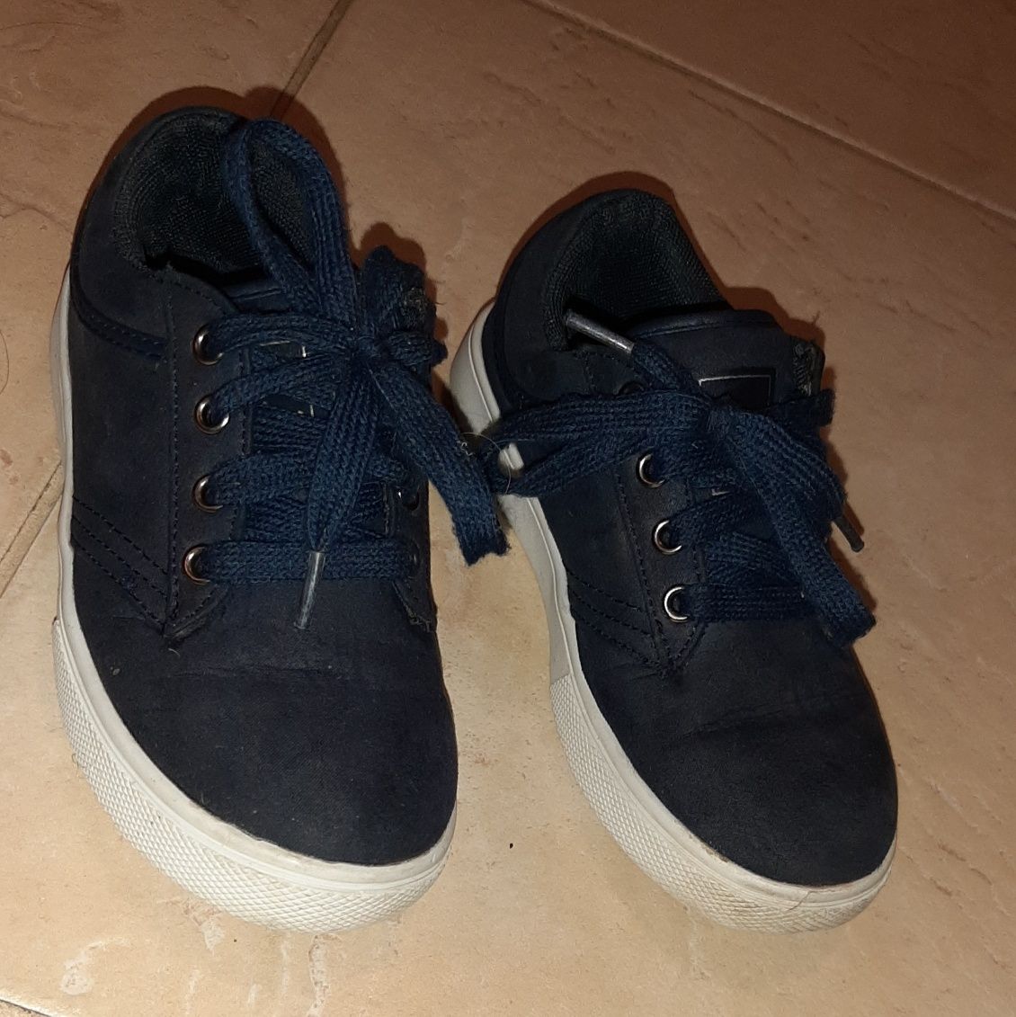 Buty, trampki granatowe 30