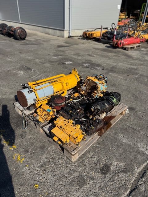 Liebherr dźwig komplet hydrauliki
