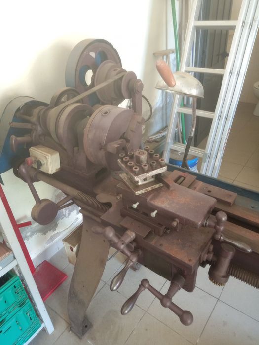 Torno mecânico 220v