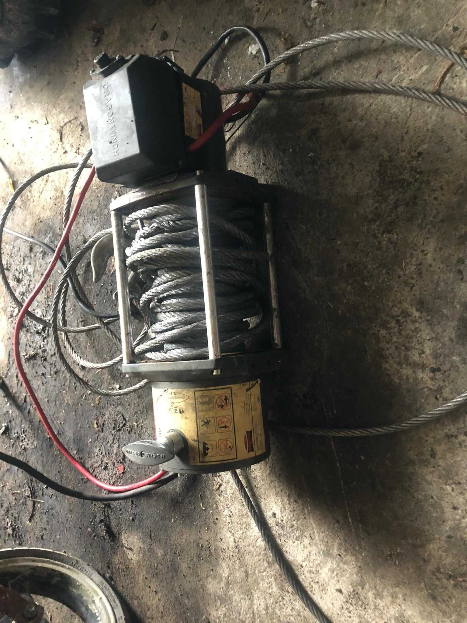 wyciągarka 12v  dragon 16000  sprawna