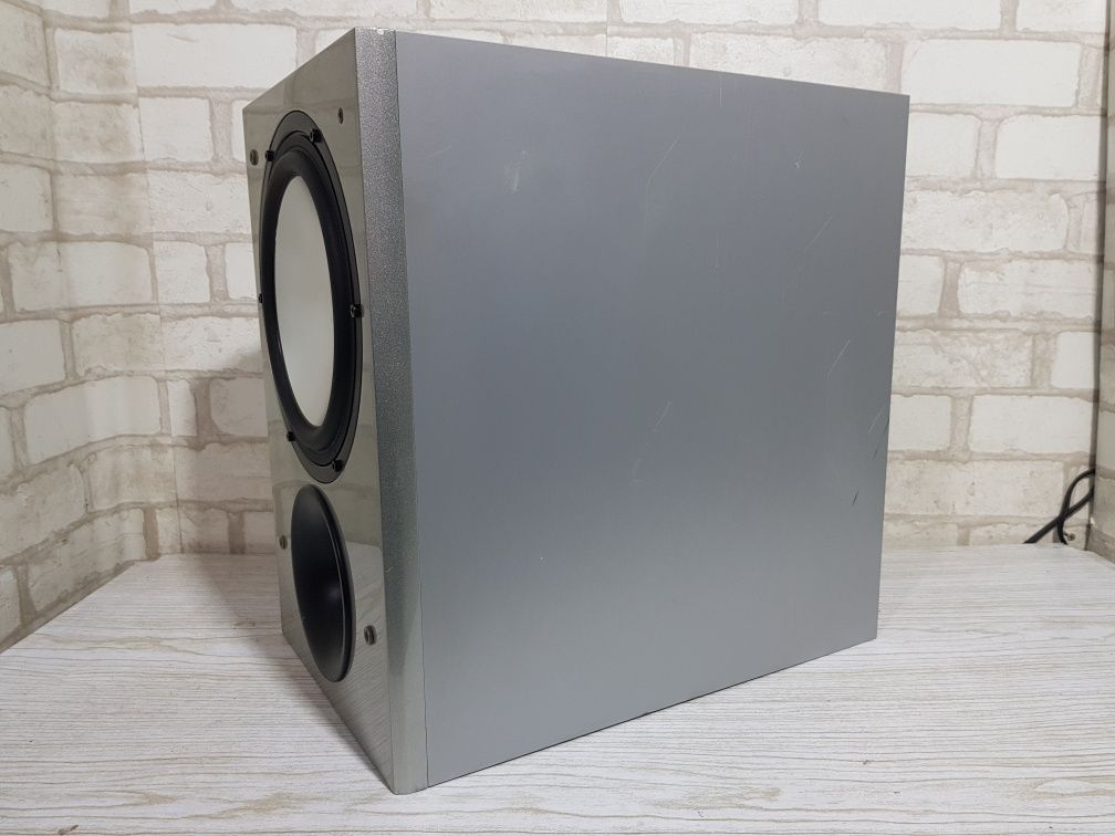 Активний сабвуфер ELAC SUB 111.2, потужність 100 Вт, б/у з Німеччини