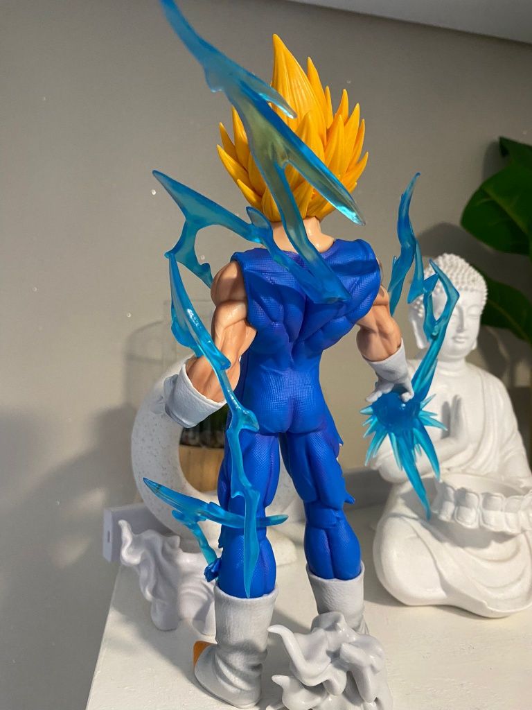 Figura dragon ball Majin Vegeta