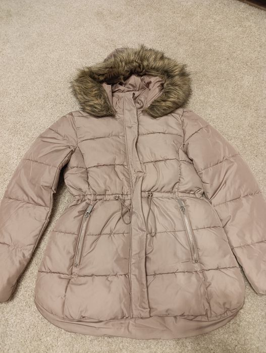 Kurtka zimowa ciepła  beżowa futerko Reserved 38