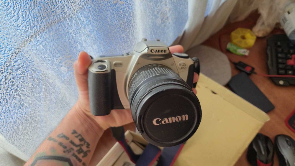 Фотоаппарат Canon EOS 300