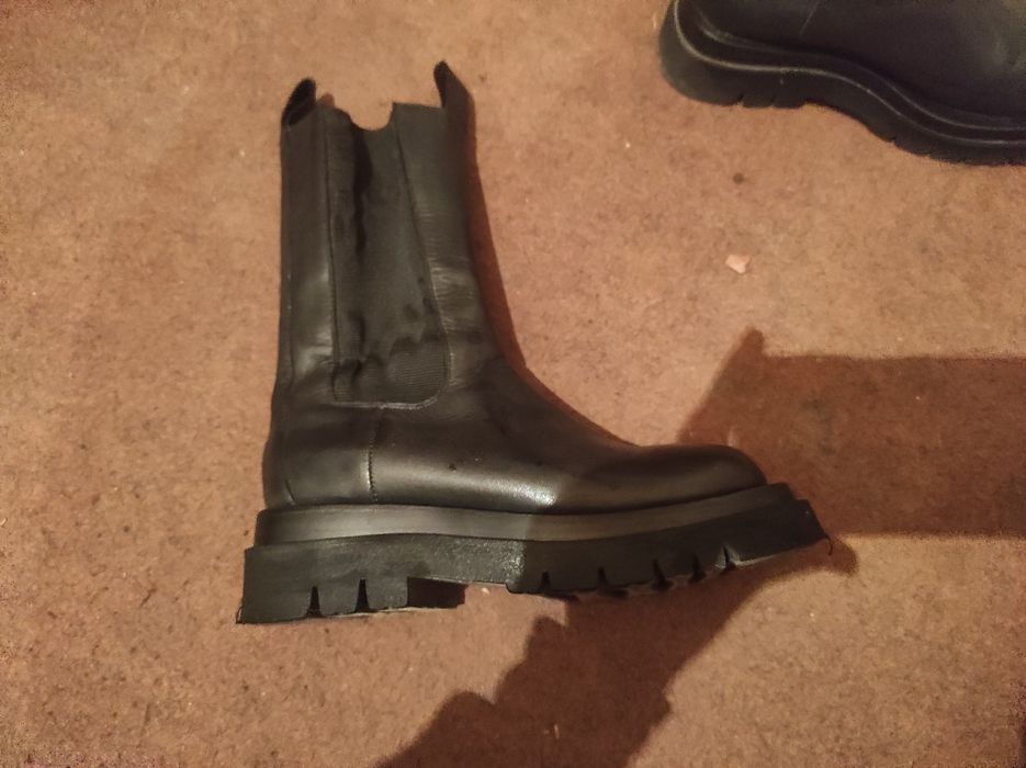 Продам сапожки не дорого пишите мне в лс