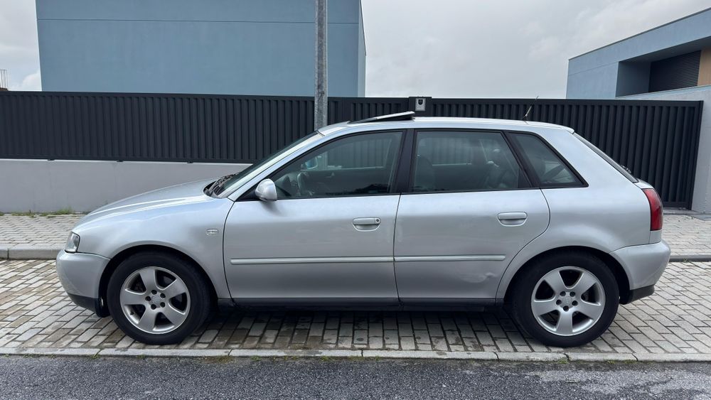 Audi a3 1.9 tdi 130cv m6 sport teto abrir Estofos em pele