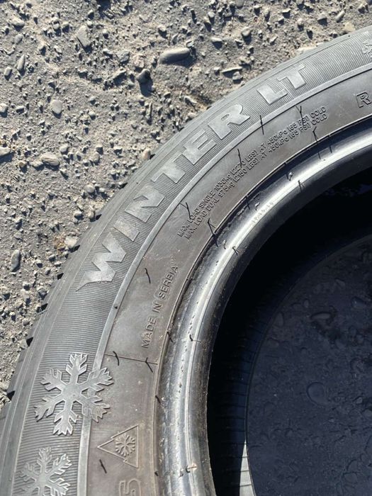 Шини 215/70 R15C пара Taurus 7-7,7мм, зима 215 70 15C