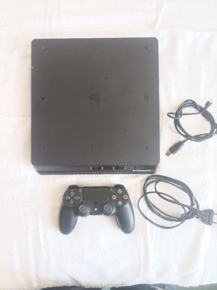 PlayStation 4 SLIM 872,2 G sem o comando